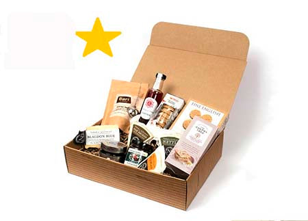 Northumberland Cheese Company gift box with Blagdon Blue and Nettle cheeses, chutney, biscuits, crackers and a small bottle